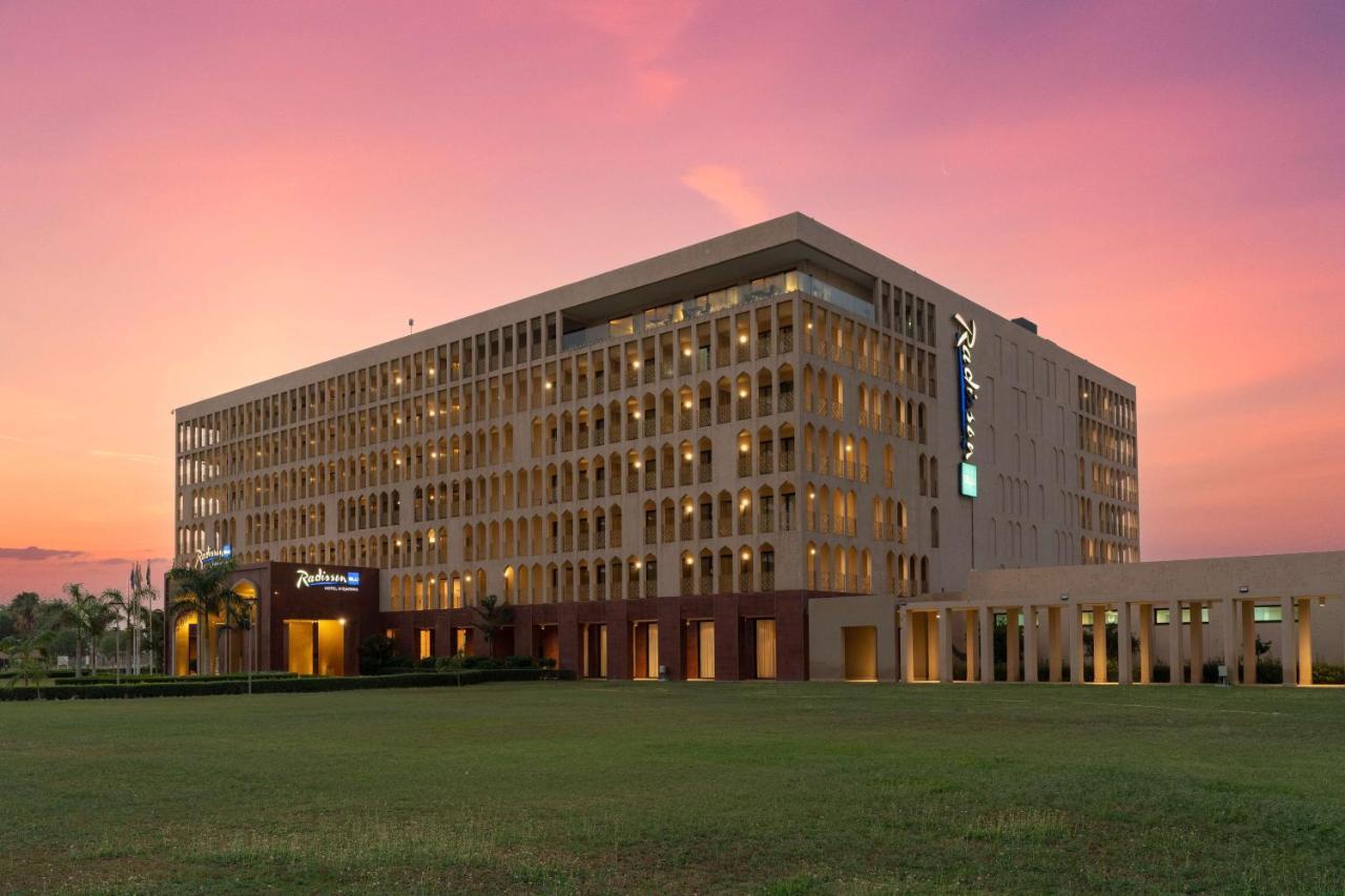 Radisson Blu Hotel N'Djamena Exterior photo