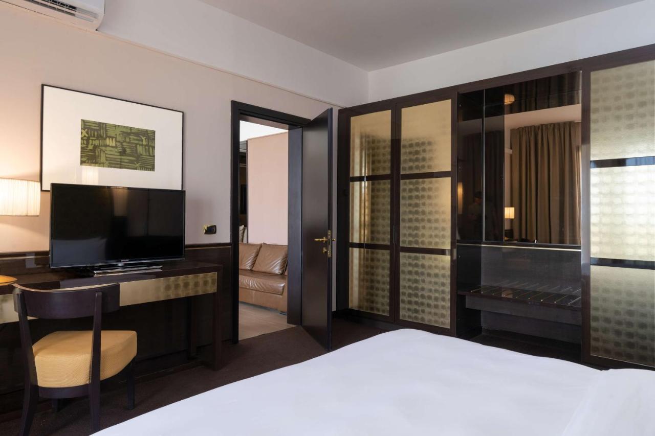 Radisson Blu Hotel N'Djamena Exterior photo