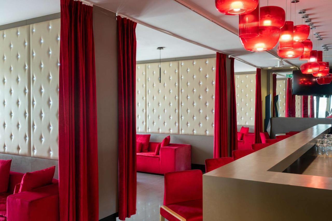 Radisson Blu Hotel N'Djamena Exterior photo
