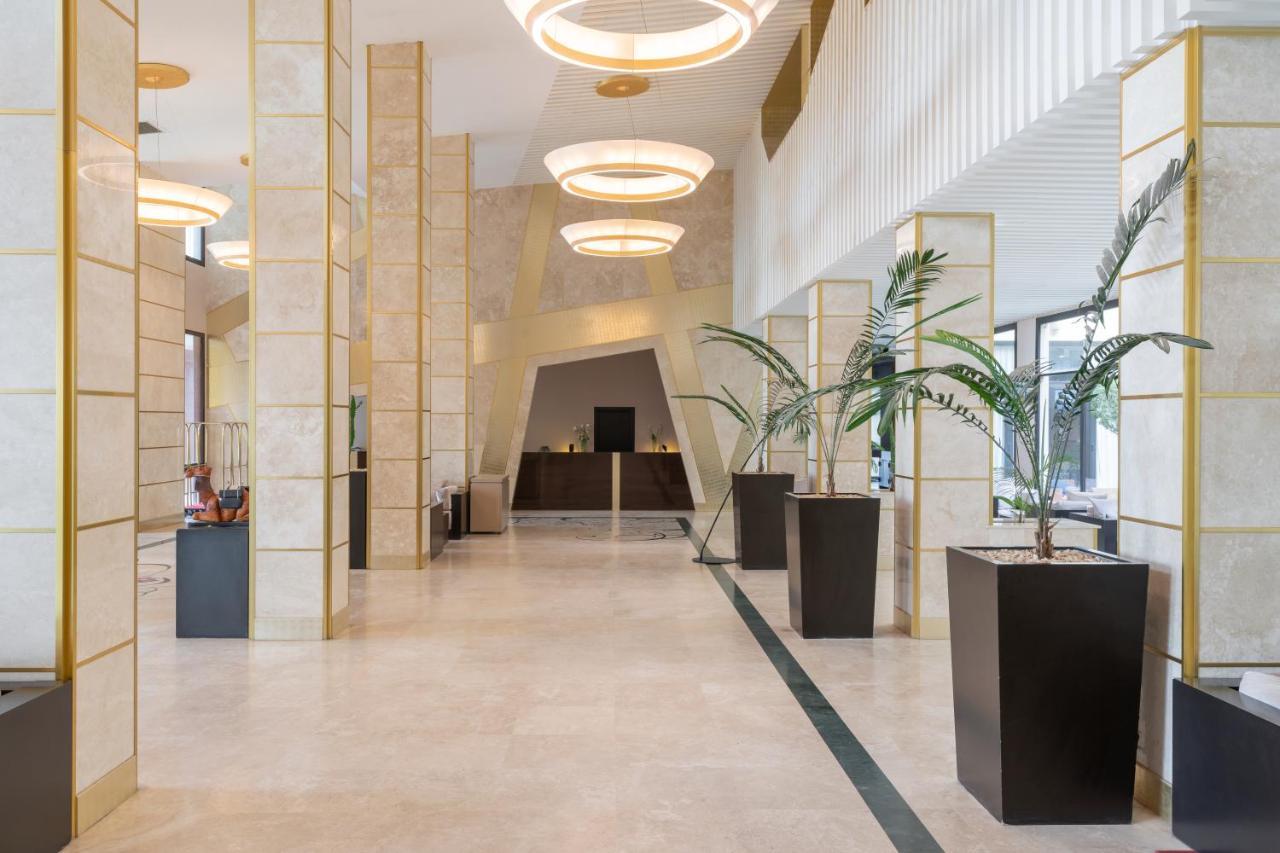 Radisson Blu Hotel N'Djamena Exterior photo