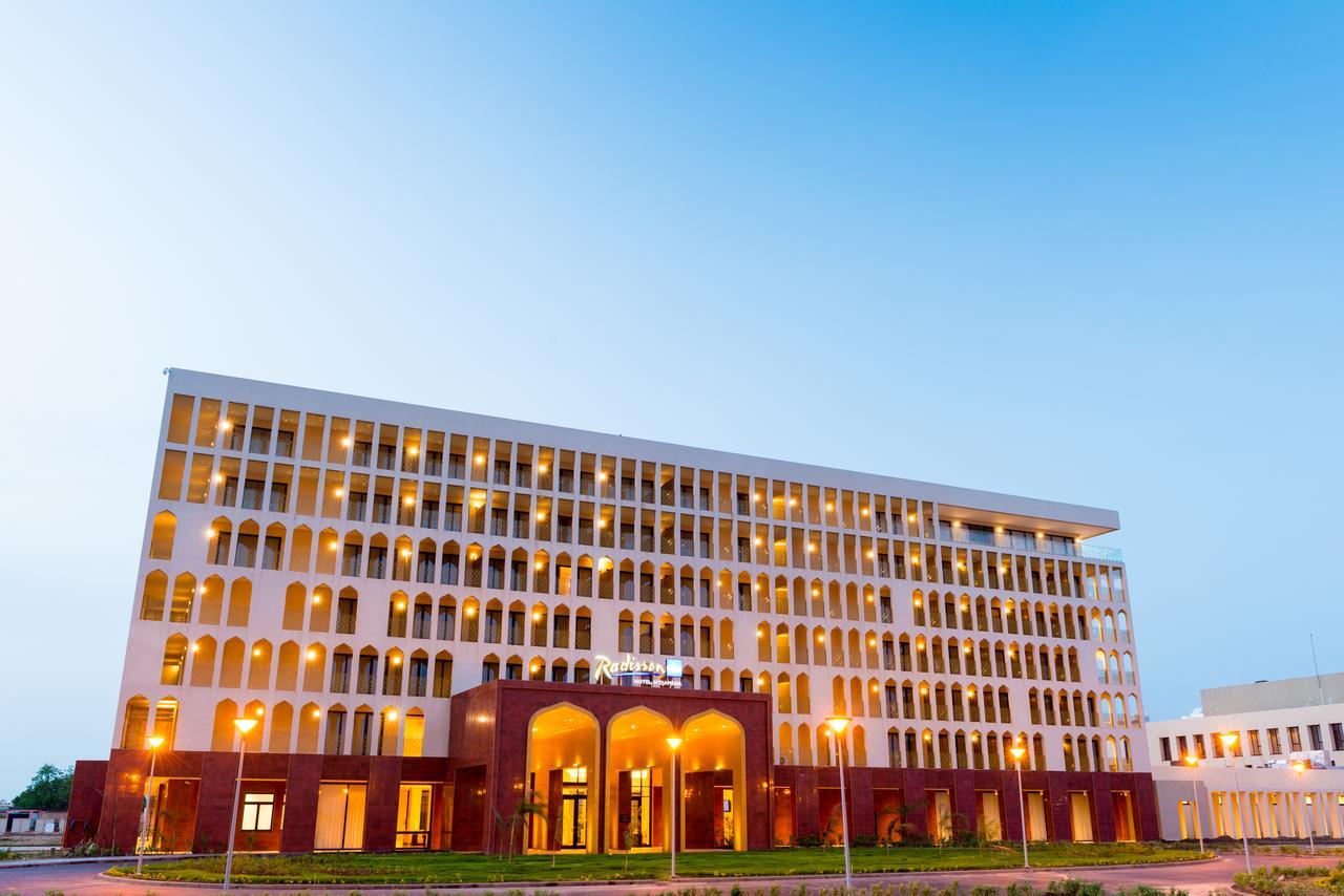 Radisson Blu Hotel N'Djamena Exterior photo