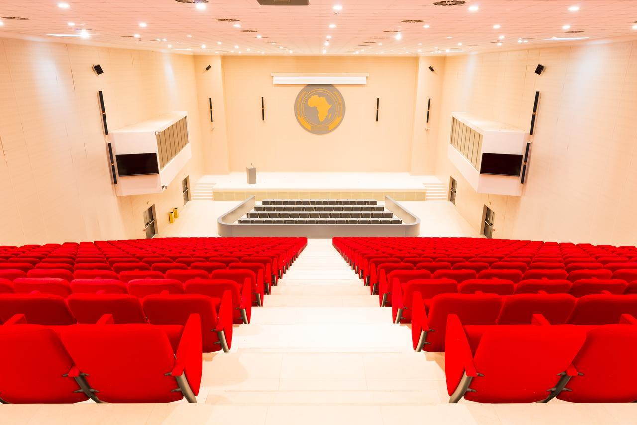 Radisson Blu Hotel N'Djamena Exterior photo