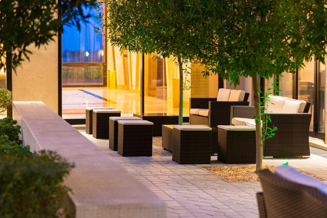Radisson Blu Hotel N'Djamena Exterior photo